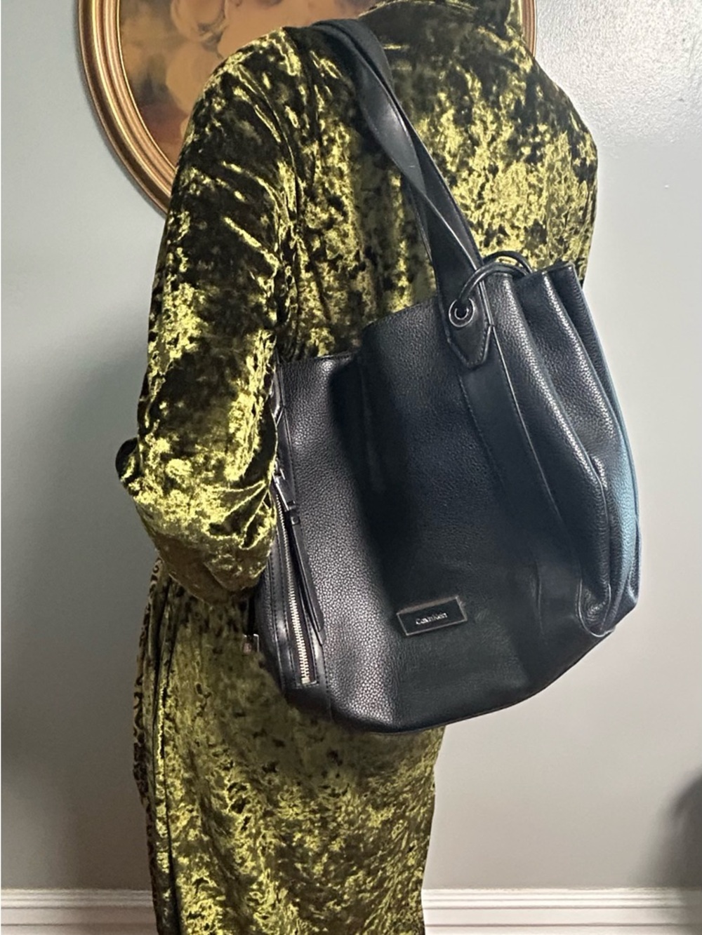 Panache Olive Green Velvet Duster - Picture 3 of 3